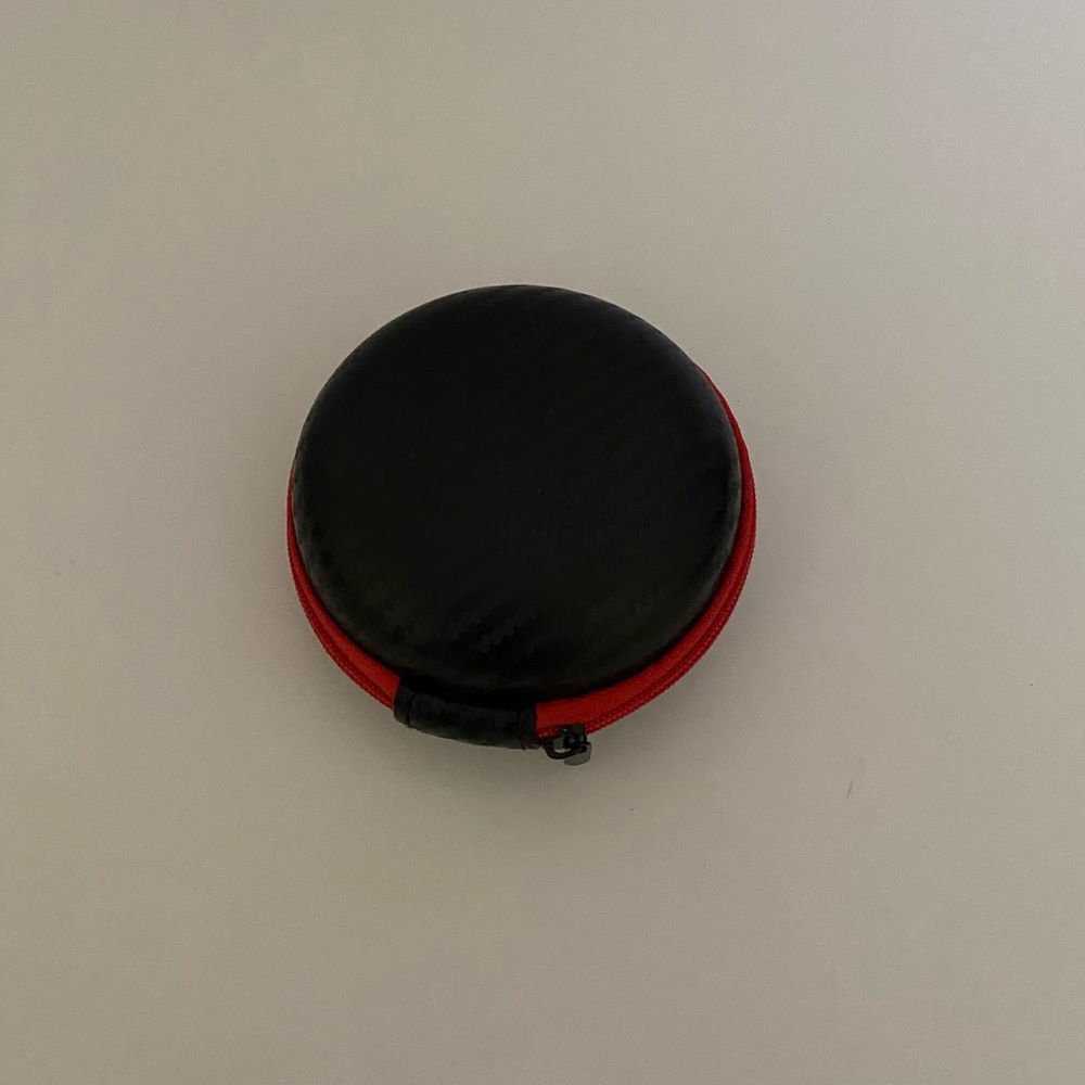 Earphone Case with Zipper Closure